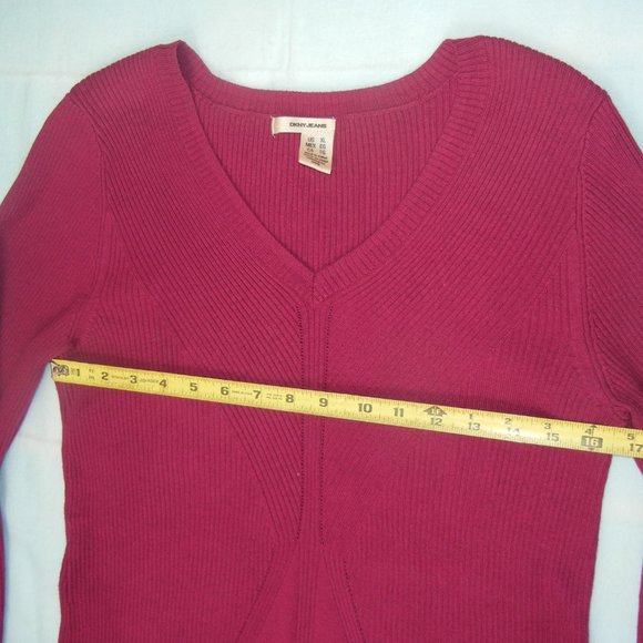 DKNY Jeans Wmn XL V Neck Long Sleeve Sweater Fine Gauge Knitted pattern Cabernet - Picture 8 of 11